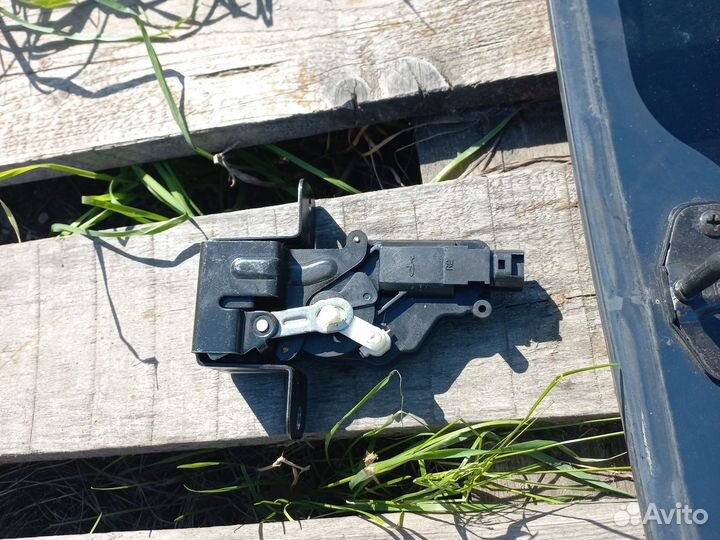 Kia Sorento (01-11)фонари задние стекло зад замок