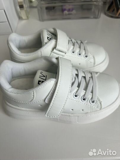 Кросовки для мальчика и девочки