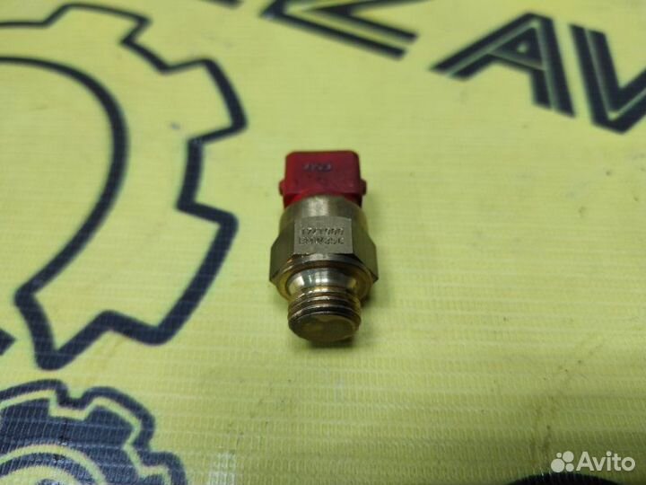 Датчик температуры Bmw X5 E53 M54B30 01.2004