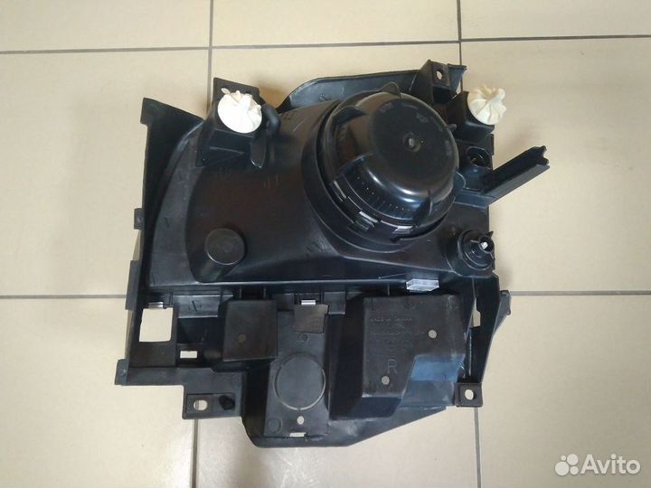 Volkswagen Transporter Фара правая