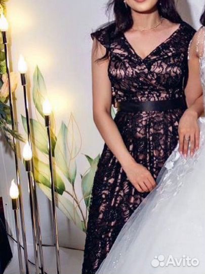Вечернее платье в пол 42 44