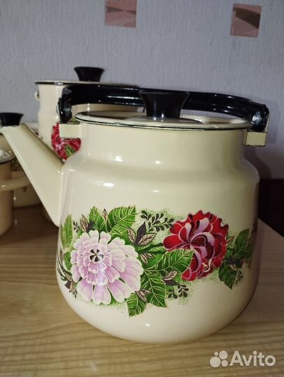 Набор эмалированной посуды (новый)