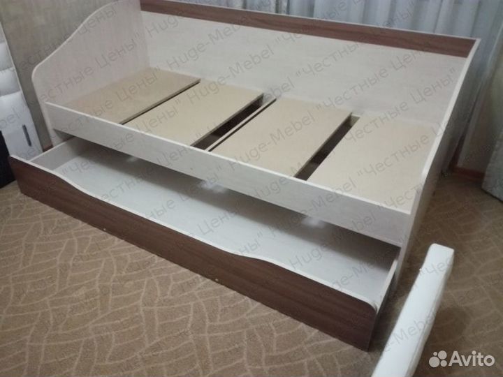 Комплект детской мебели. Новая мебель