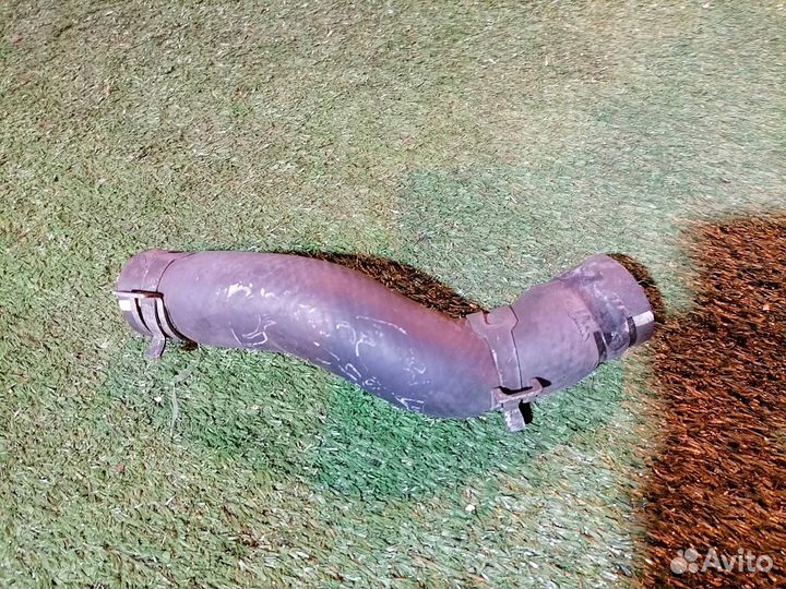 Патрубок охлаждения (радиатора) 16571-46190 верхни