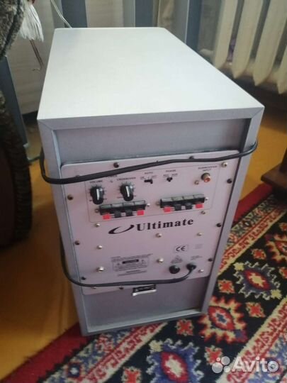 Колонки и сабвуфер Ultimate