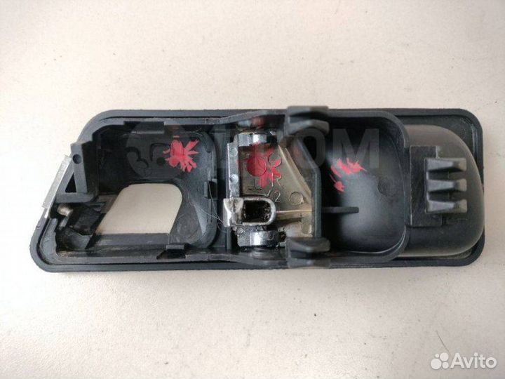 Ручка двери правая Mercedes 190 W201