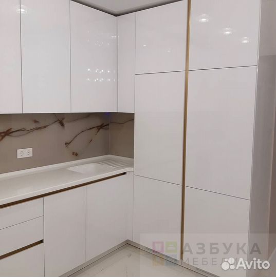 Кухонный гарнитур новый