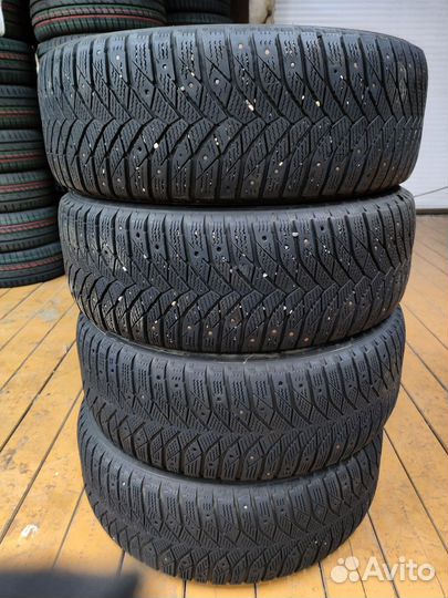 Triangle Snowlink PL02 215/60 R16 97V