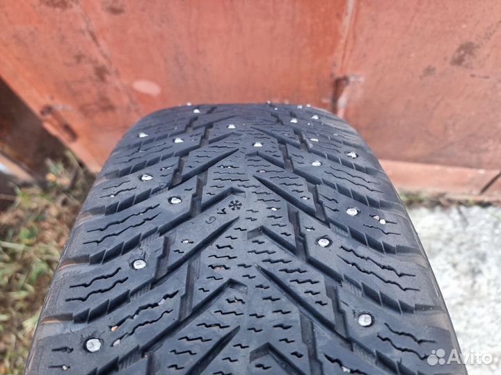 Nokian Tyres Hakkapeliitta 8 SUV 225/65 R17