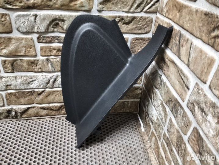 Накладка декоративная правая Mercedes-Benz E-Class