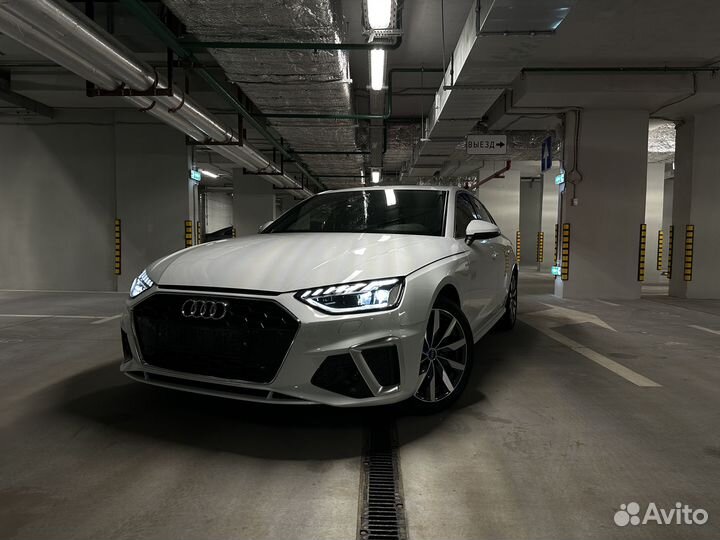 Audi A4 2.0 AMT, 2022, 200 км