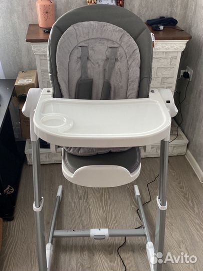 Стульчик для кормления и качели