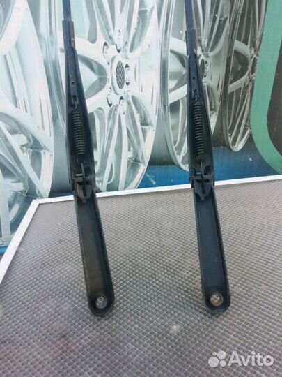 Поводки дворников Ford Focus ll