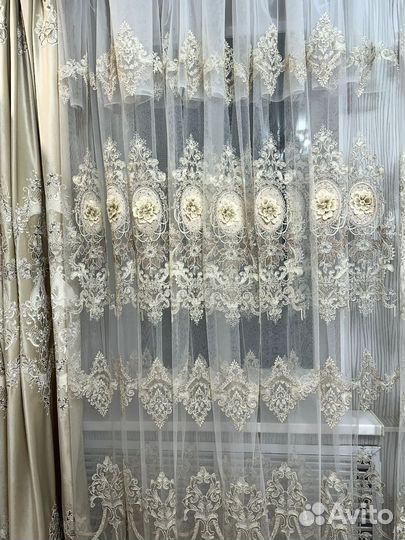 Тюль с 3Д вышивкой, стразами и жемчугом