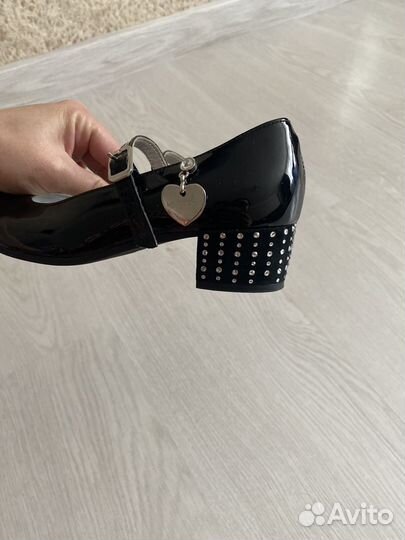 Туфли на девочку 31 размер