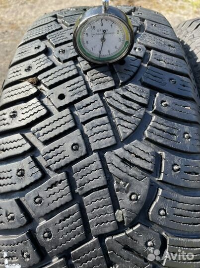 Continental IceContact 2 SUV 215/65 R16