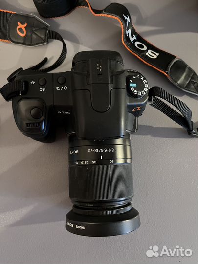 Зеркальный фотоаппарат Sony dslr-A200