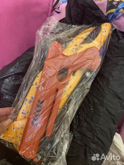 Самолет с пистолетом