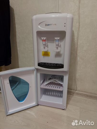 Кулер (диспенсер)для воды aqua work 0.7 LKR