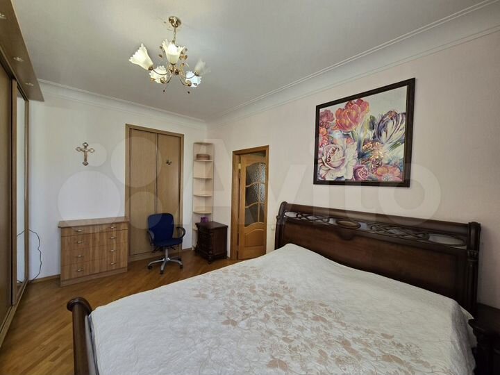 4-к. квартира, 110,6 м², 3/4 эт.