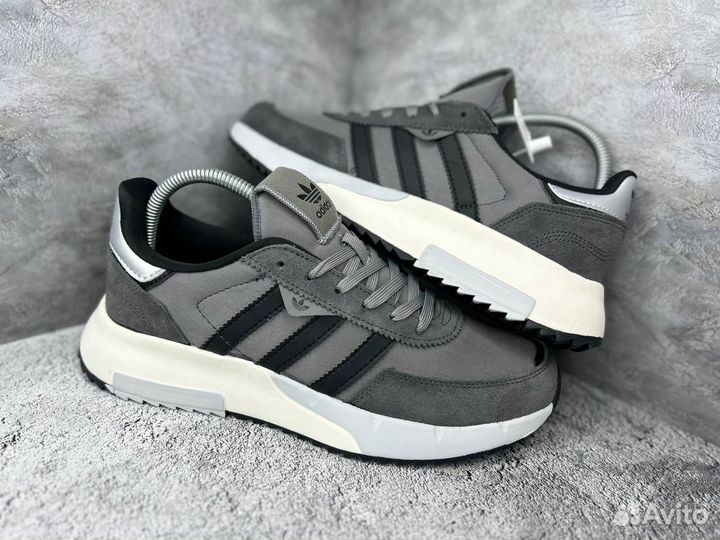 Минималистичные кроссовки Adidas Petropy (Арт.58049)