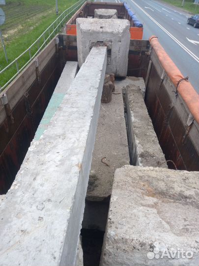 Столбы бетоные