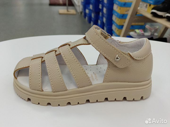 Сандалии для девочки