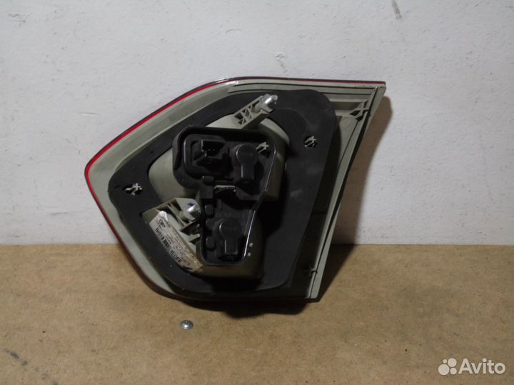 Фонарь багажника левый Рено Флюенс