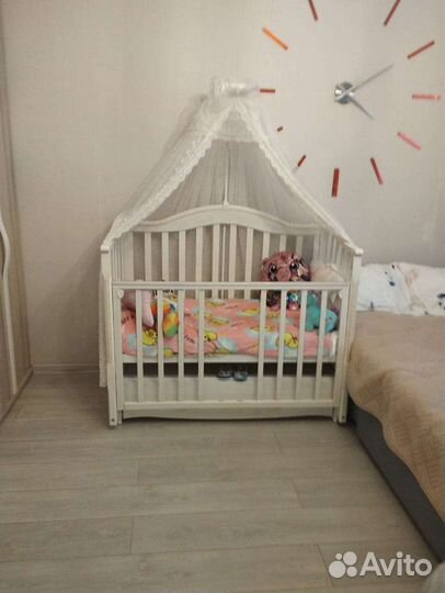 Детская кроватка