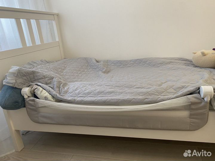 Бортики на кроватку