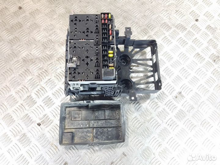 Блок предохранителей моторный Ford Transit 2006-2013