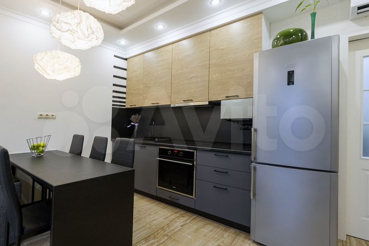 2-к. квартира, 62 м², 7/17 эт.