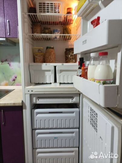 Холодильник бу. Стинол даухкамерный