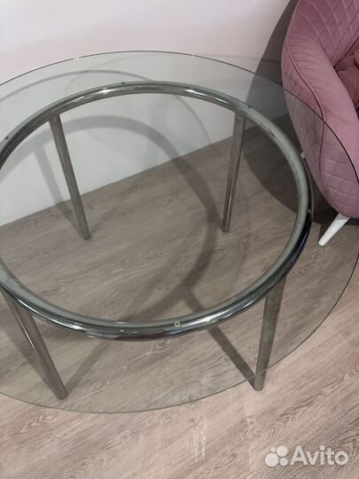 Стекляный круглый стол