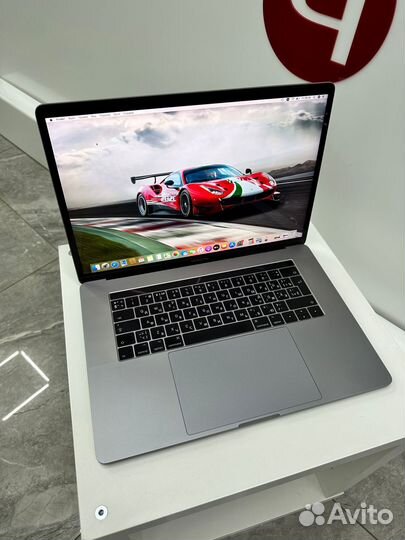 MacBook Pro 15 2018 Touch Bar SSD 500 Core i7 16Гб