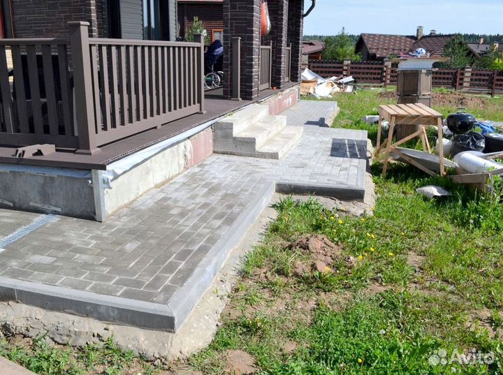 Заливка отмостки