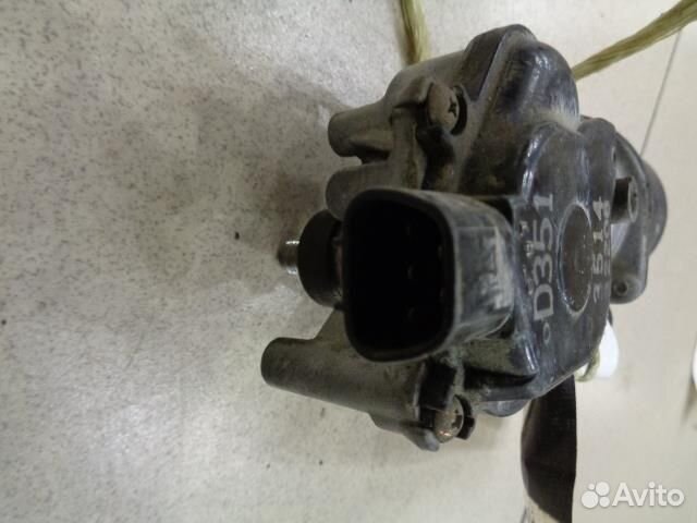 Моторчик стеклоочистителя передний Mazda Demio DY