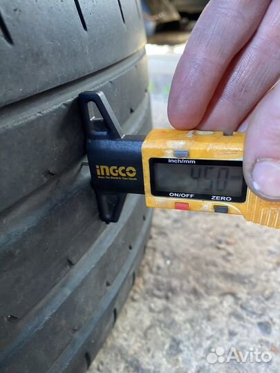 Yokohama Advan Sport V105 275/35 R19