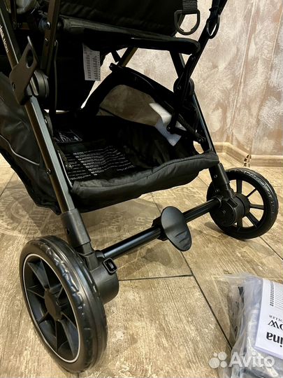 Коляска inglesina now новая