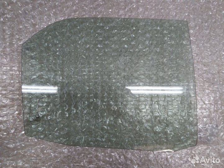 Стекло двери заднее правое Lexus Rx300 1997-2003