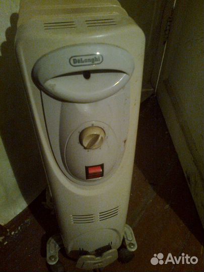 Масляный радиатор обогреватель Делонги