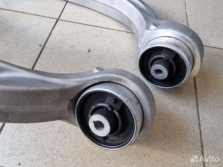 Рычаг передней подвески Audi Q7, Q8