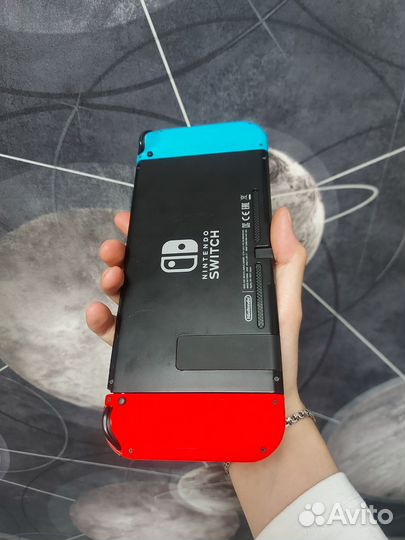 Nintendo switch 36 + 64 gb (комплект + куча игры)