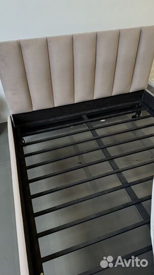 Кровать двухспальная 140 200