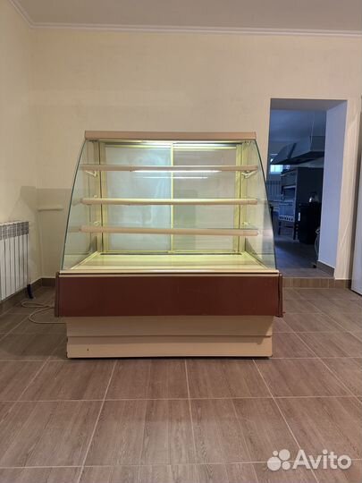 Витринный холодильник