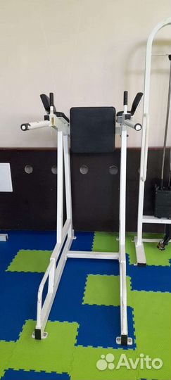 Гантели, стойки под гантели, скамьи