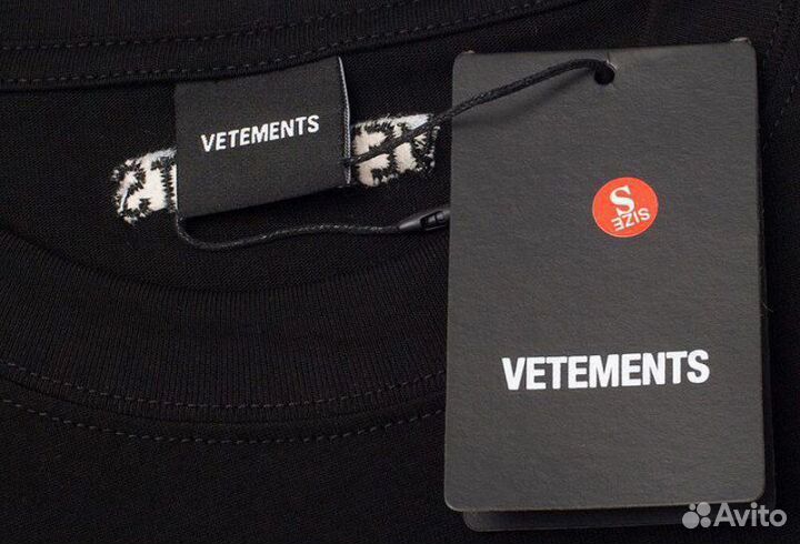 Футболка vetements