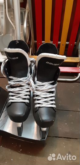 Хоккейные коньки bauer 43 размер