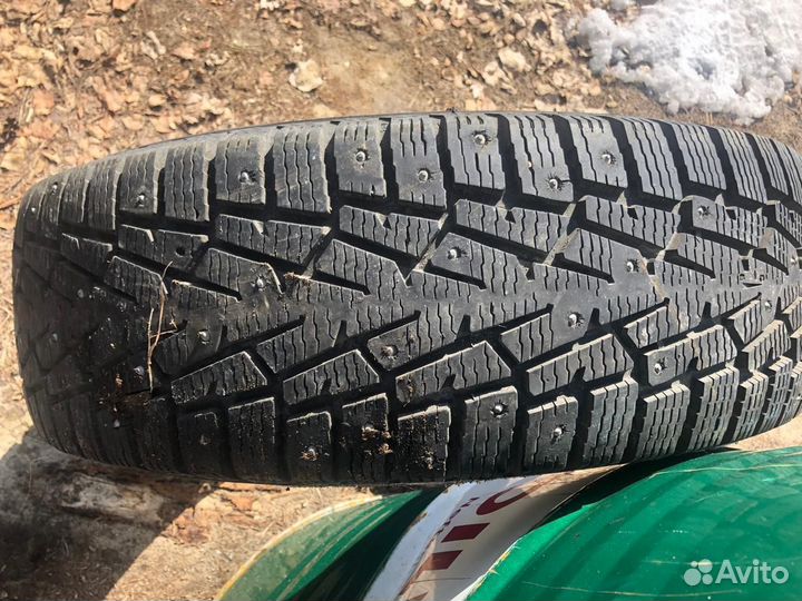 Gislaved Frost 235/70 R16 106