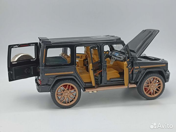 Коллекционные машини Mercedes Gelendwagen Brabus G